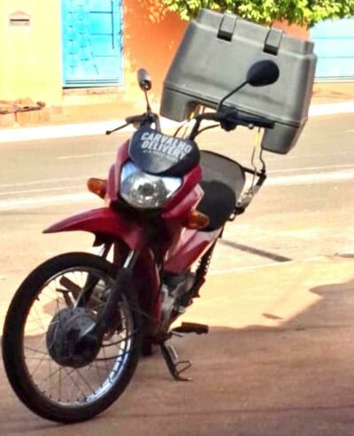 Imagem da notícia Moto furtada em Costa Rica é localizada no Bairro Flamboyant